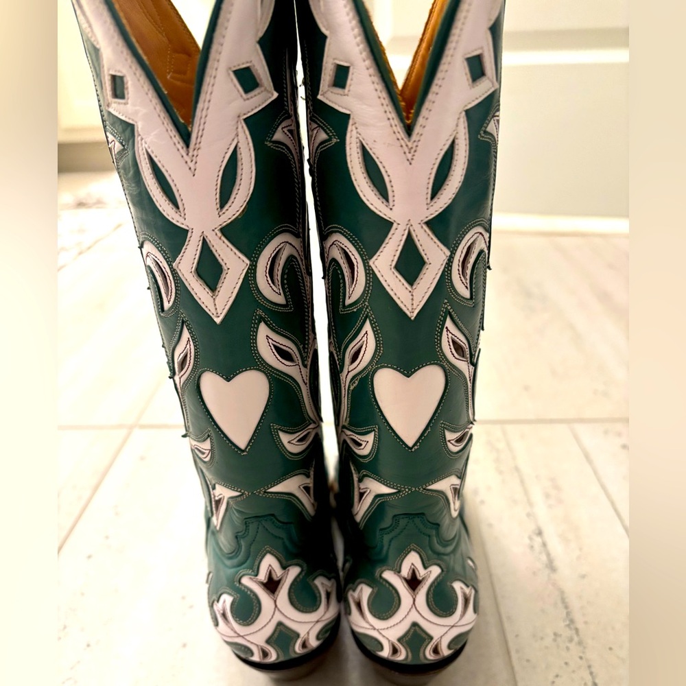 New, never worn! Heritage Green and White Cowboy Boots Size 8 - Picture 8 of 13